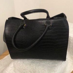 H&M EXTRA LARGE STRUCTURED FAUX LEATHER HANDBAG